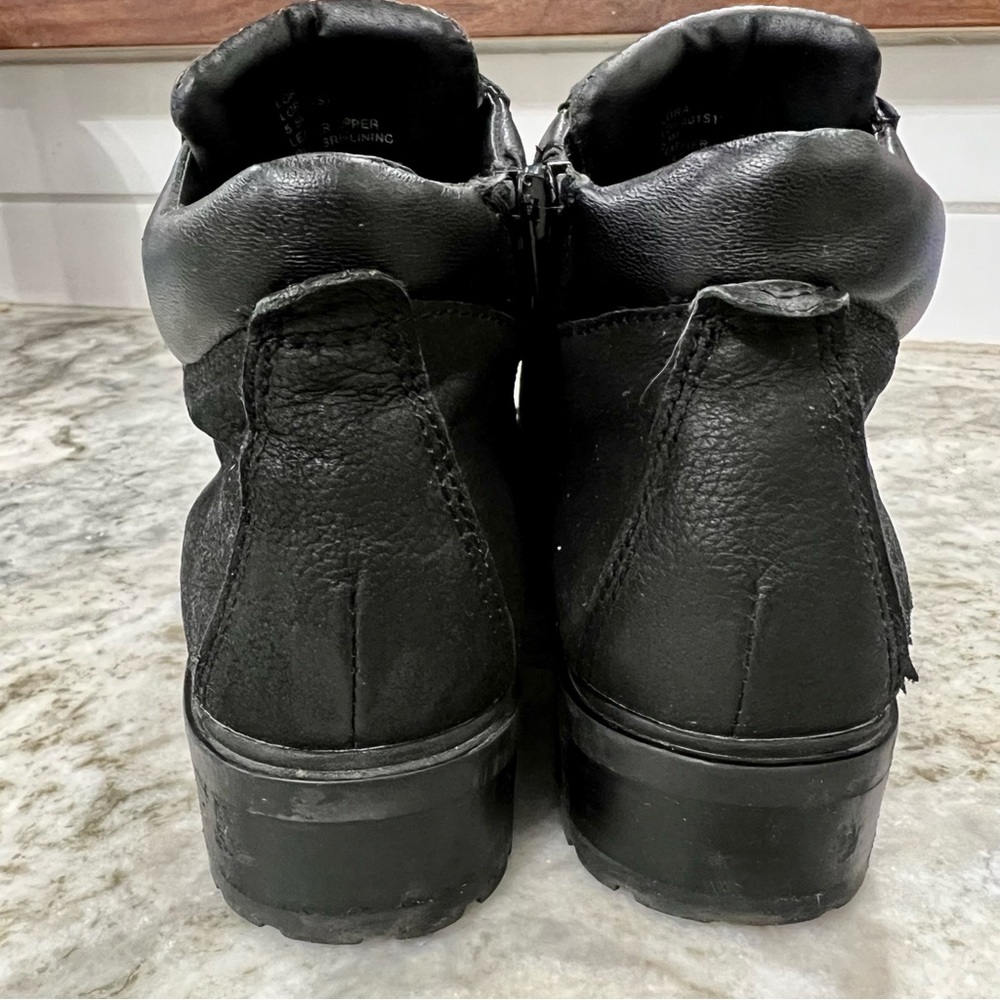 Steve Madden Lora Black Patent Leather Combat Side Zip Hiking Boots Size 5.5 - Picture 10 of 15